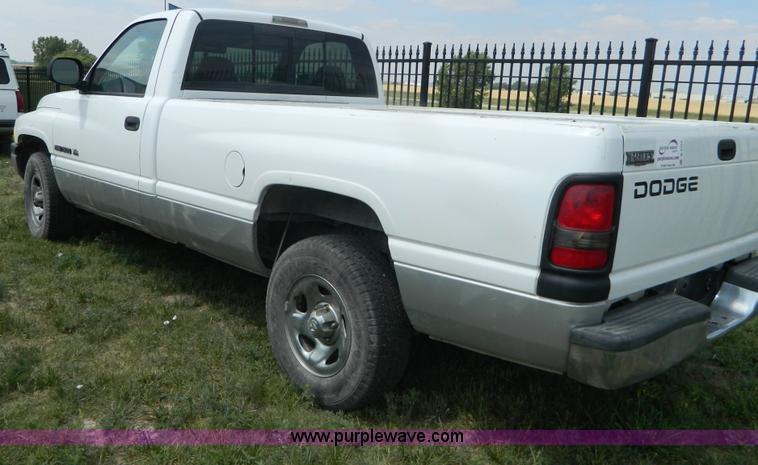 image for item B3755 2001 Dodge Ram 1500 pickup truck