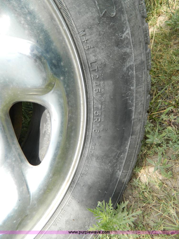 image for item B3755 2001 Dodge Ram 1500 pickup truck