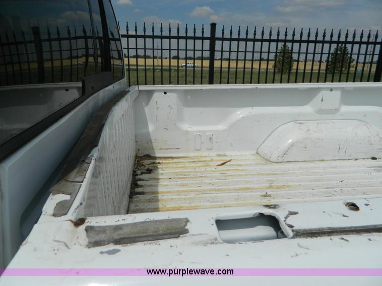 image for item B3755 2001 Dodge Ram 1500 pickup truck