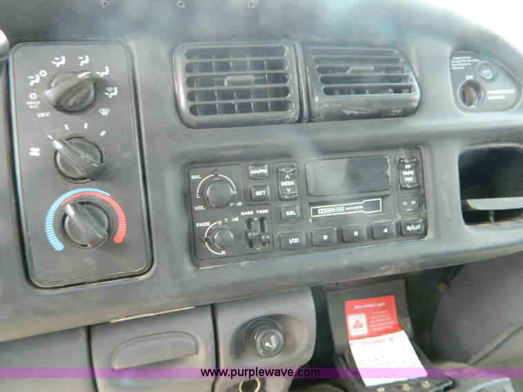 image for item B3755 2001 Dodge Ram 1500 pickup truck