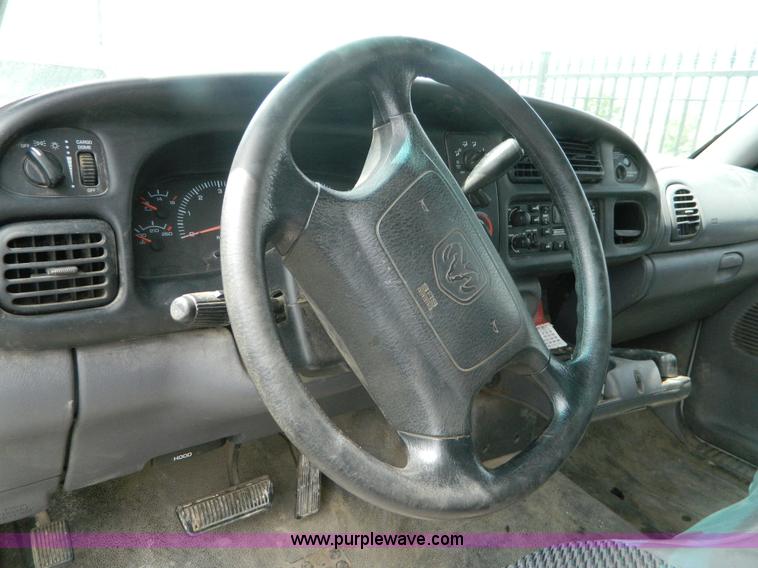 image for item B3755 2001 Dodge Ram 1500 pickup truck