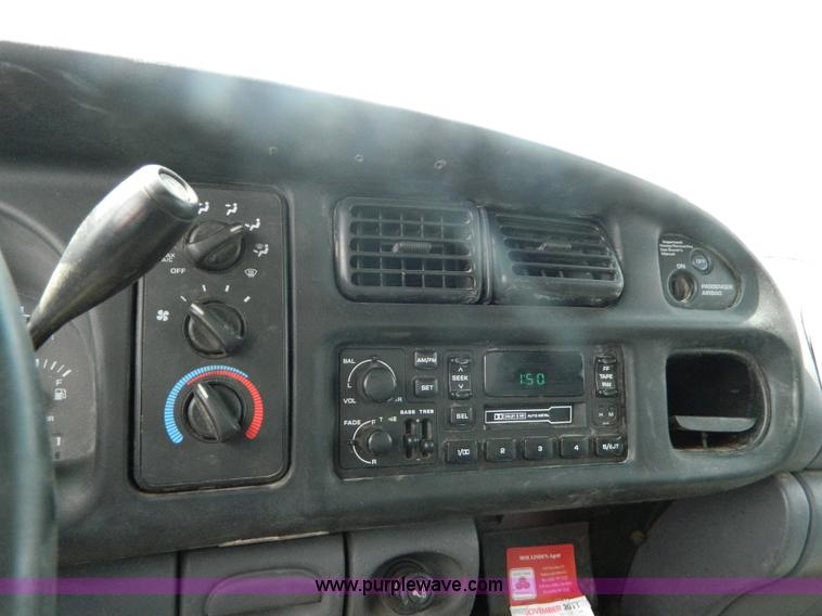 image for item B3755 2001 Dodge Ram 1500 pickup truck