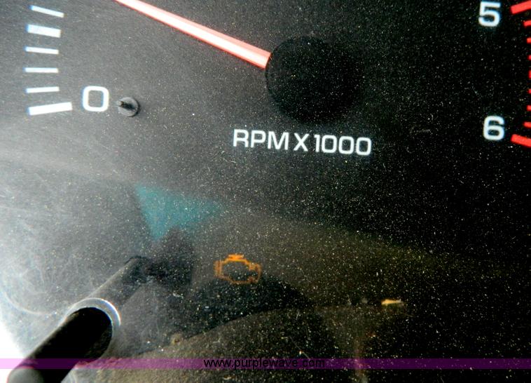 image for item B3755 2001 Dodge Ram 1500 pickup truck