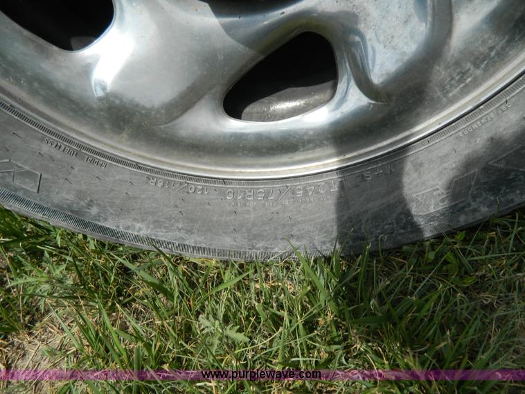 image for item B3755 2001 Dodge Ram 1500 pickup truck