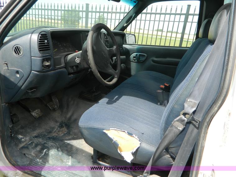 image for item B3756 1997 Chevrolet Chyenne 2500 utility pickup truck