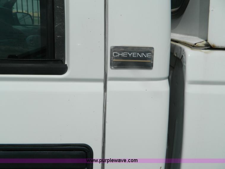 image for item B3756 1997 Chevrolet Chyenne 2500 utility pickup truck