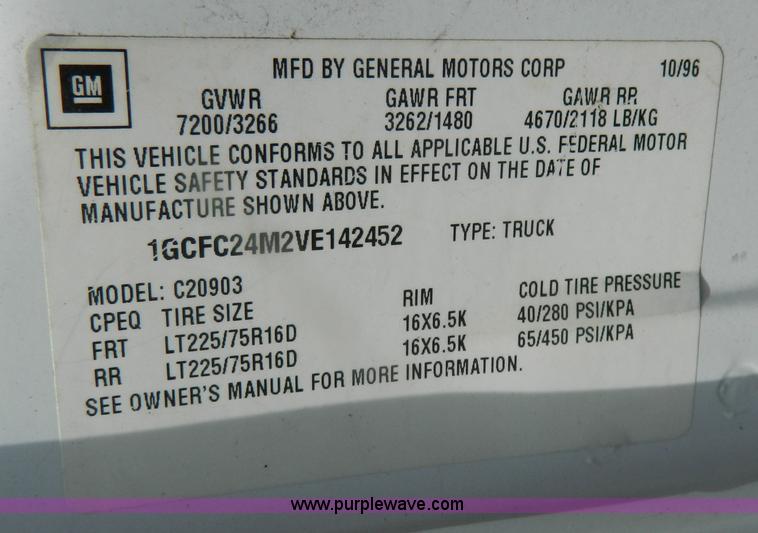 image for item B3756 1997 Chevrolet Chyenne 2500 utility pickup truck