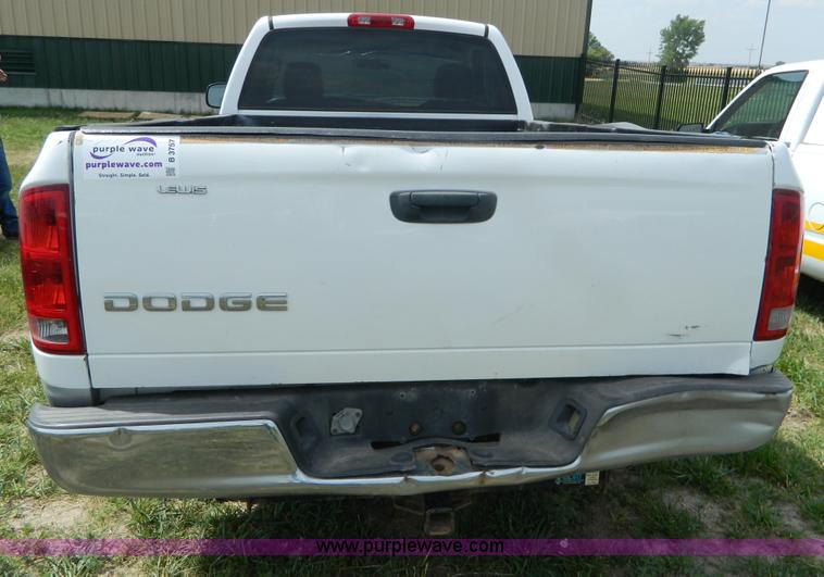 image for item B3757 2002 Dodge Ram 1500 pickup truck