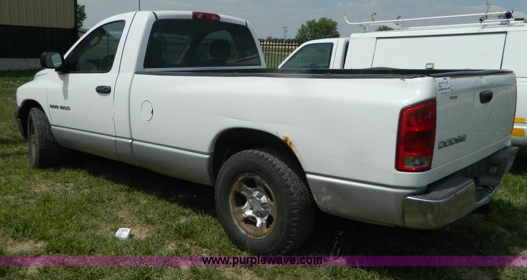 image for item B3757 2002 Dodge Ram 1500 pickup truck