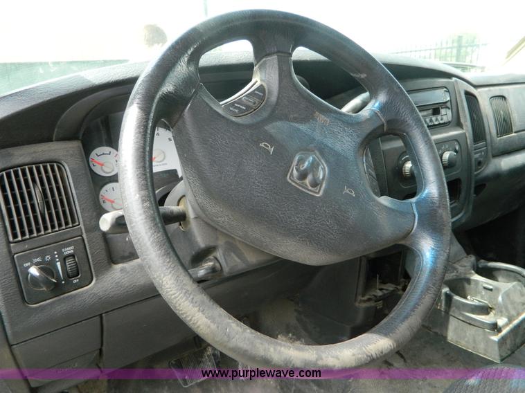 image for item B3757 2002 Dodge Ram 1500 pickup truck