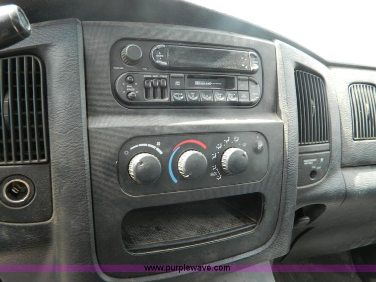 image for item B3757 2002 Dodge Ram 1500 pickup truck