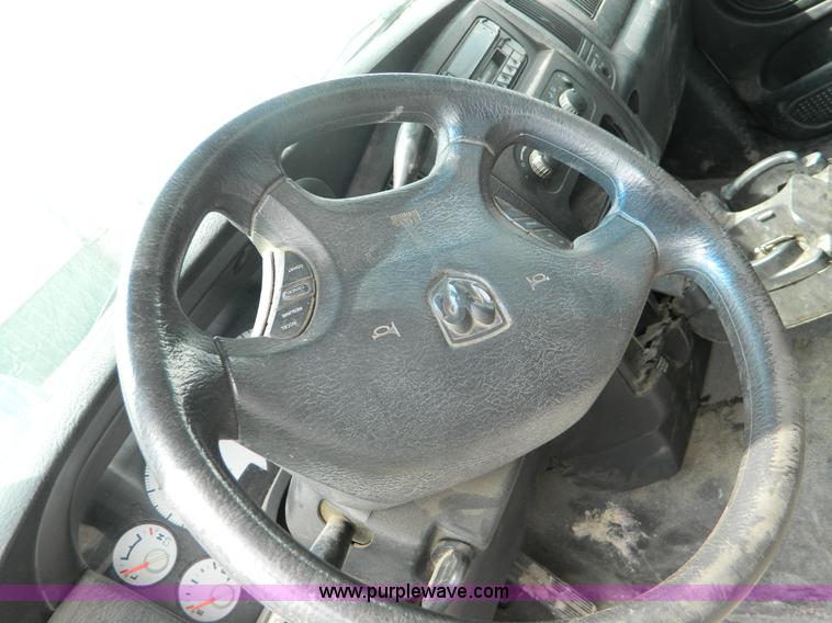 image for item B3757 2002 Dodge Ram 1500 pickup truck