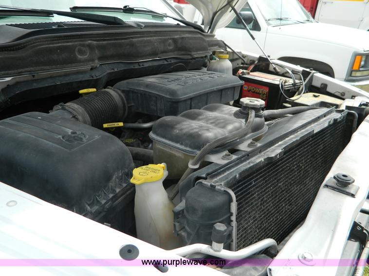 image for item B3757 2002 Dodge Ram 1500 pickup truck