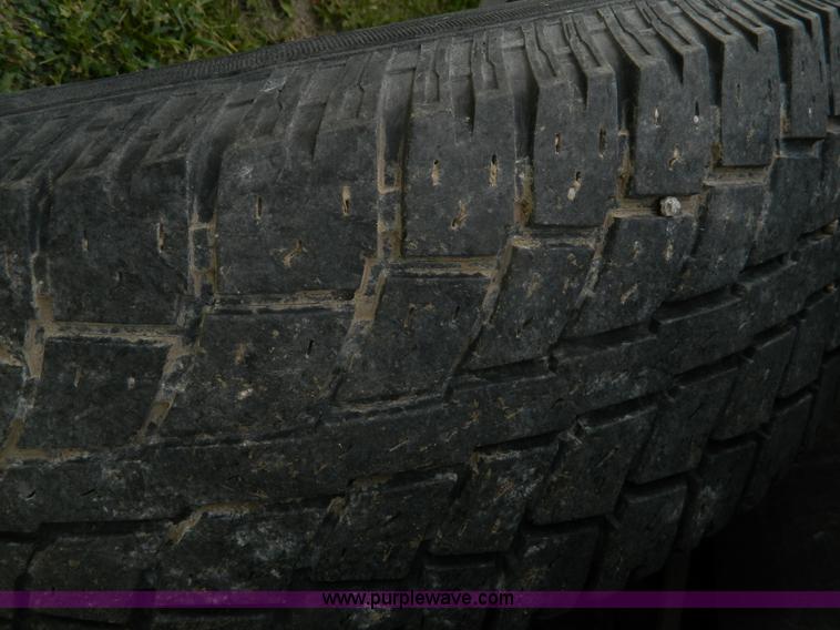 image for item B3757 2002 Dodge Ram 1500 pickup truck