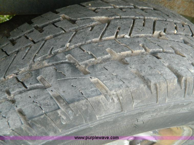 image for item B3757 2002 Dodge Ram 1500 pickup truck