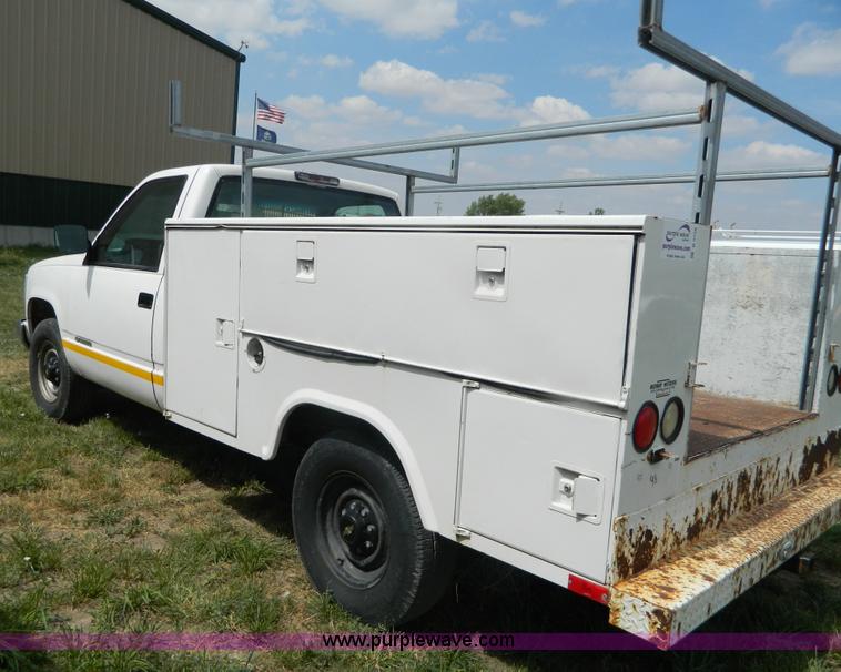 image for item B3758 1994 Chevrolet 2500 utility pickup truck