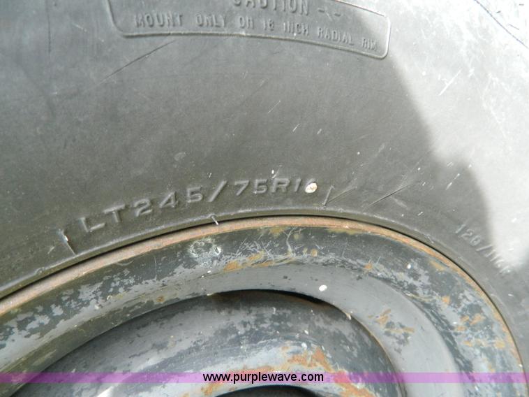 image for item B3758 1994 Chevrolet 2500 utility pickup truck