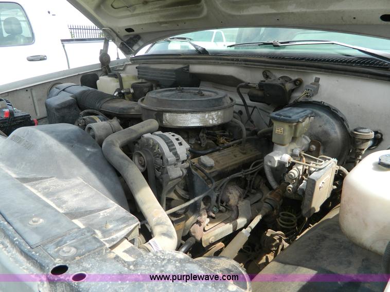 image for item B3758 1994 Chevrolet 2500 utility pickup truck