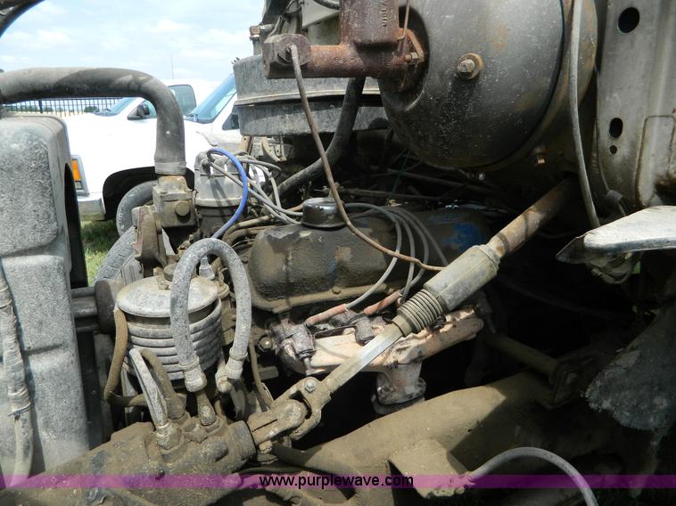 image for item B3759 1974 Ford F700 dump truck