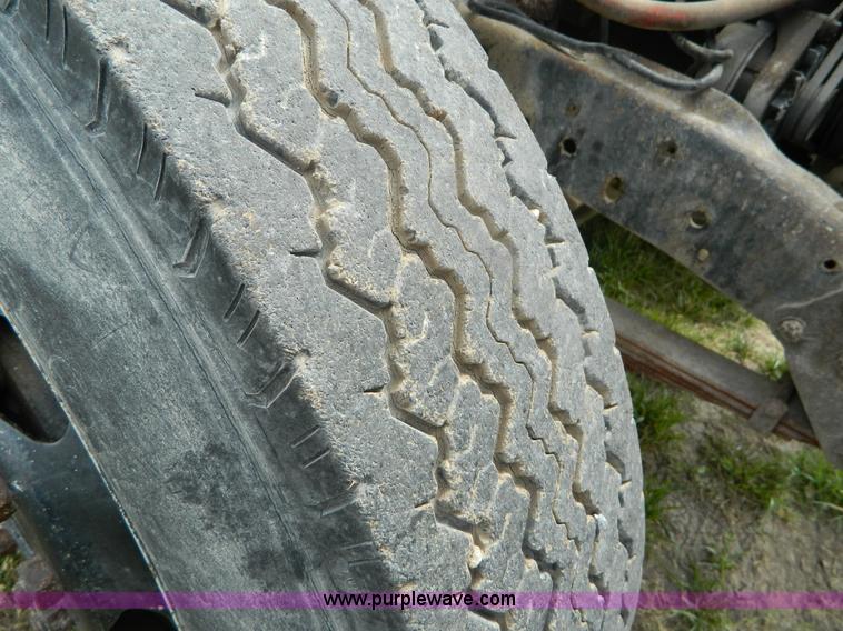 image for item B3759 1974 Ford F700 dump truck