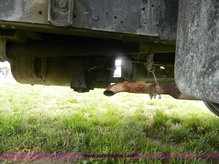 image for item B3759 1974 Ford F700 dump truck