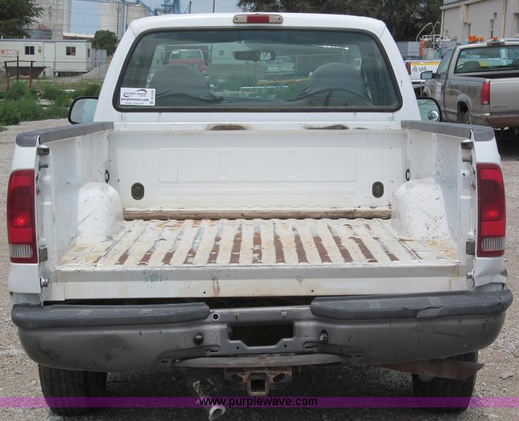 image for item B5150 2001 Ford F250 XL Super Duty pickup truck