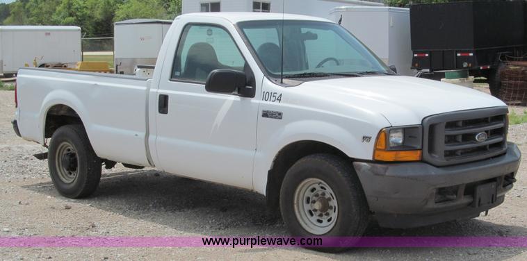 image for item B5150 2001 Ford F250 XL Super Duty pickup truck