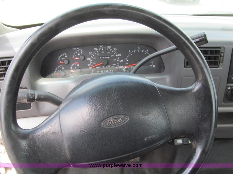 image for item B5150 2001 Ford F250 XL Super Duty pickup truck