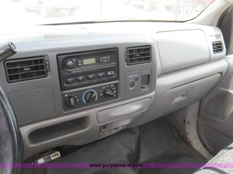 image for item B5150 2001 Ford F250 XL Super Duty pickup truck