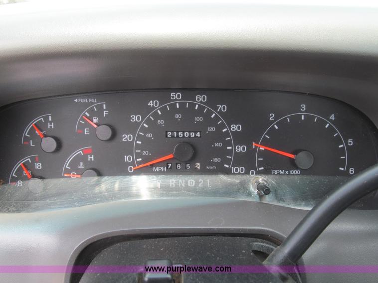 image for item B5150 2001 Ford F250 XL Super Duty pickup truck