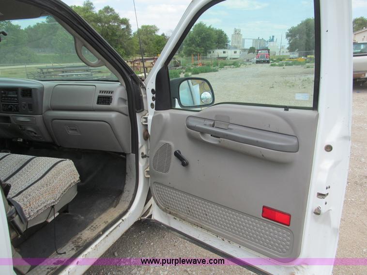 image for item B5150 2001 Ford F250 XL Super Duty pickup truck