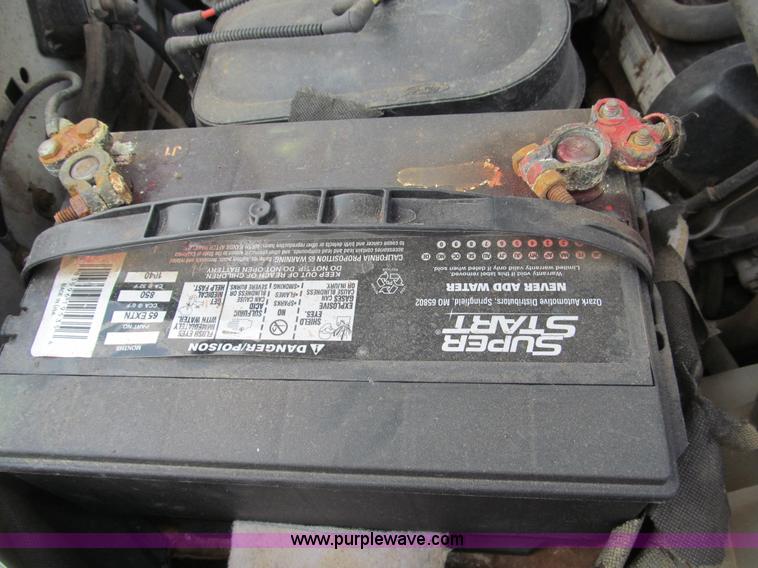 image for item B5150 2001 Ford F250 XL Super Duty pickup truck