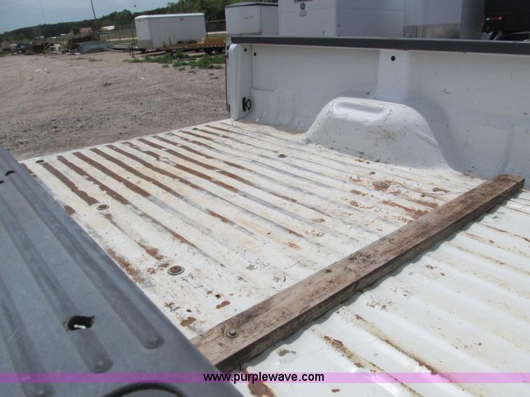 image for item B5150 2001 Ford F250 XL Super Duty pickup truck