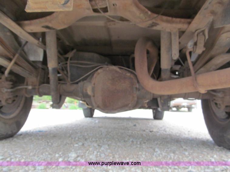 image for item B5150 2001 Ford F250 XL Super Duty pickup truck