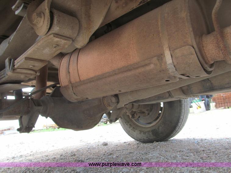 image for item B5150 2001 Ford F250 XL Super Duty pickup truck