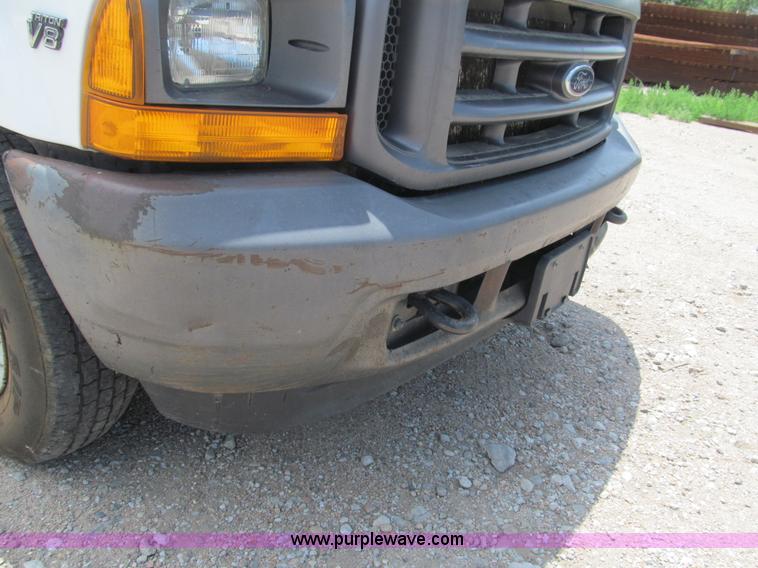 image for item B5150 2001 Ford F250 XL Super Duty pickup truck