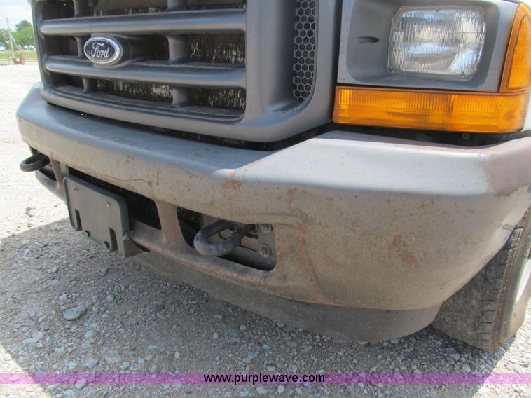 image for item B5150 2001 Ford F250 XL Super Duty pickup truck