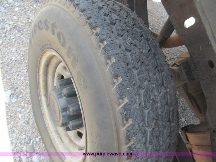 image for item B5150 2001 Ford F250 XL Super Duty pickup truck