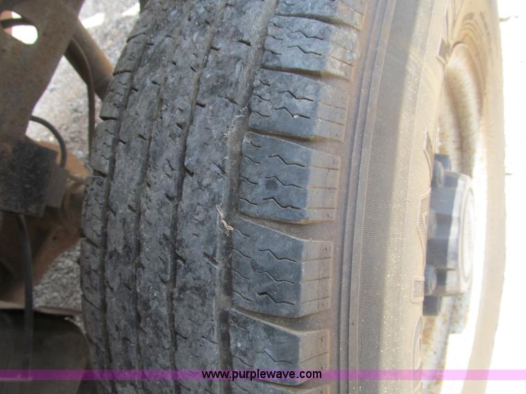 image for item B5150 2001 Ford F250 XL Super Duty pickup truck