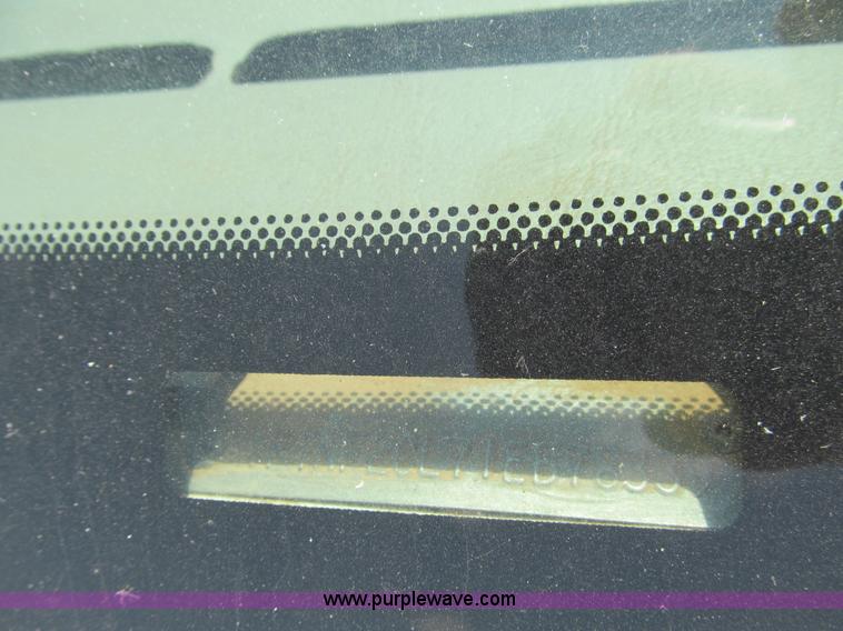 image for item B5150 2001 Ford F250 XL Super Duty pickup truck