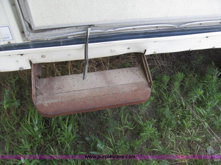 image for item B5152 1990 Miller 32' mobile office trailer