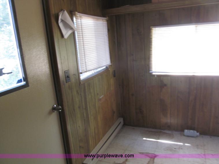 image for item B5152 1990 Miller 32' mobile office trailer