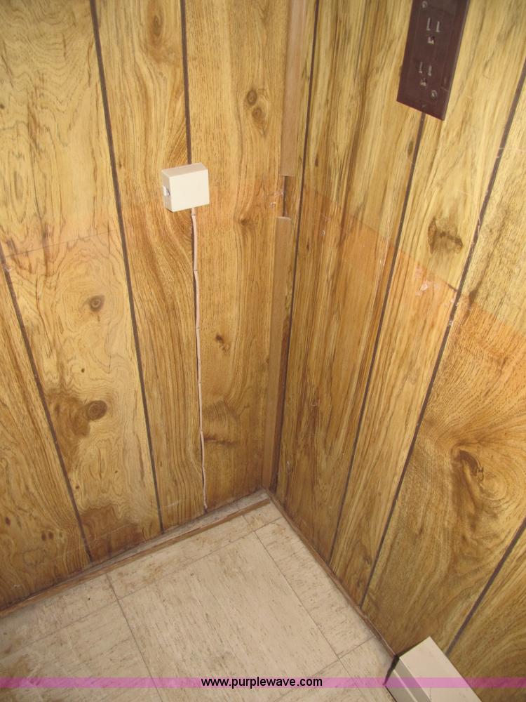 image for item B5152 1990 Miller 32' mobile office trailer