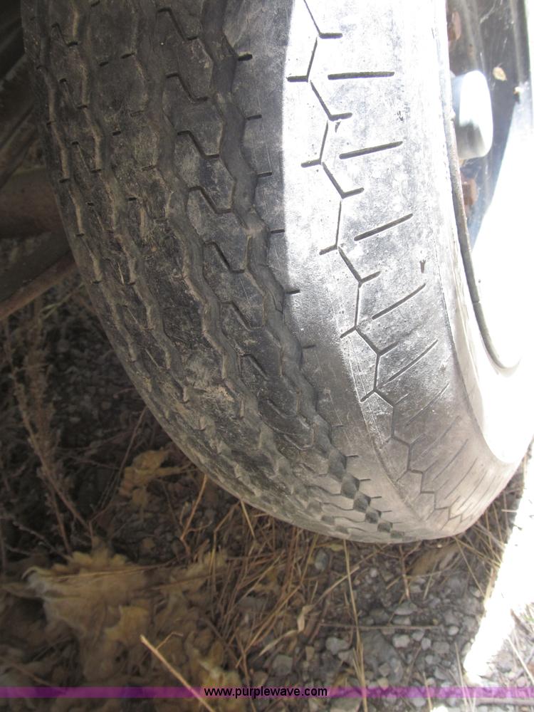 image for item B5152 1990 Miller 32' mobile office trailer