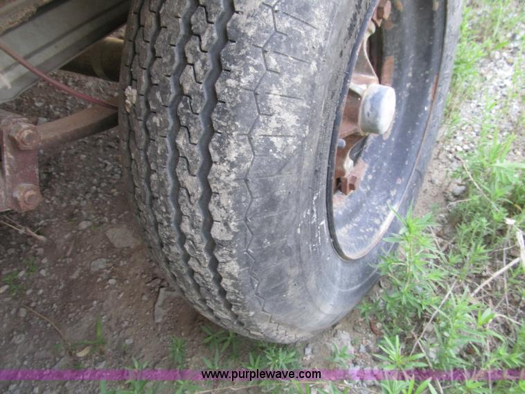 image for item B5152 1990 Miller 32' mobile office trailer