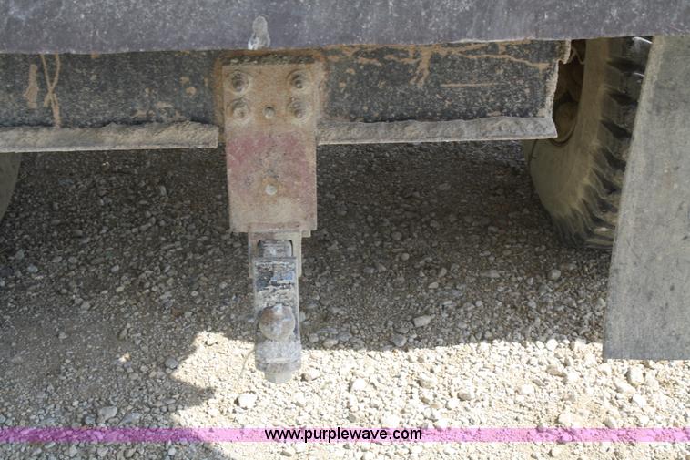 image for item B6705 1980 Ford F700 dump truck