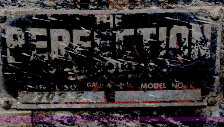 image for item B6705 1980 Ford F700 dump truck