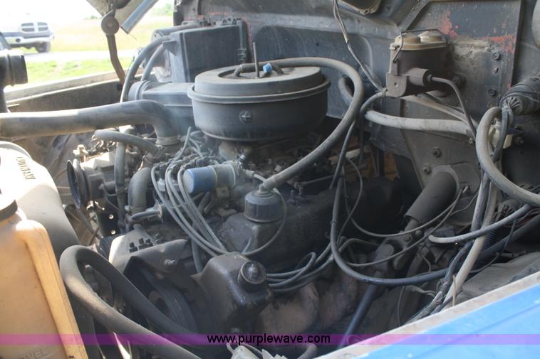 image for item B6705 1980 Ford F700 dump truck