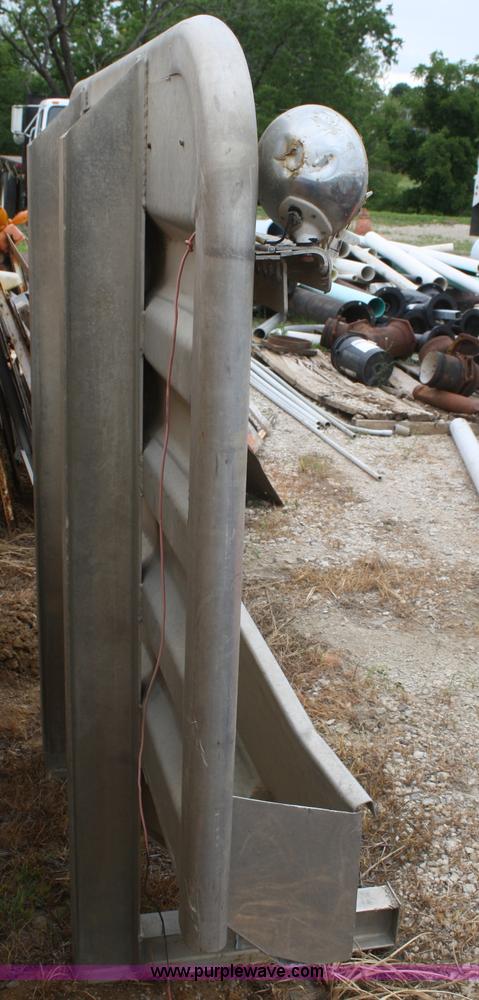 image for item B6706 Merritt headache rack