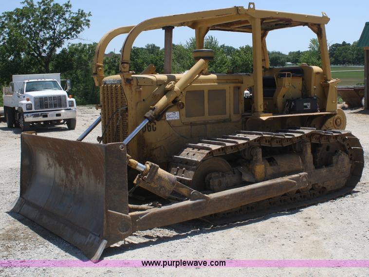 image for item B6736 1976 Caterpillar D6C dozer